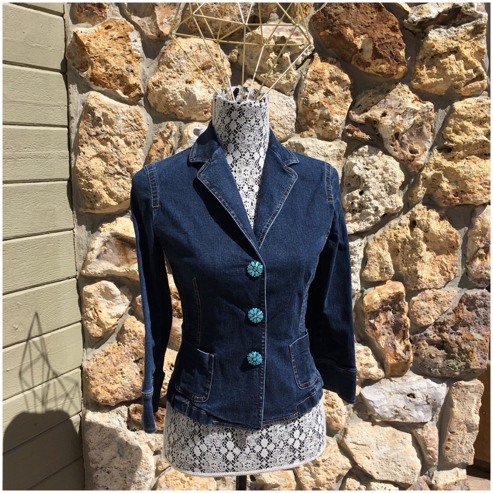Tahari Jean Jacket, XS with blue flowers buttons - Picture 2 of 6